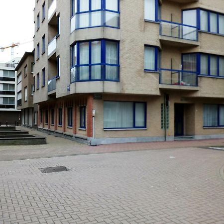 App 2 Slaapkamers 克诺克－海斯特 外观 照片